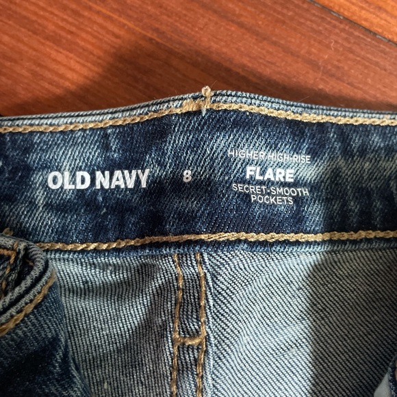 Old Navy High Rise Dark Wash Flare Jean - Picture 2 of 2